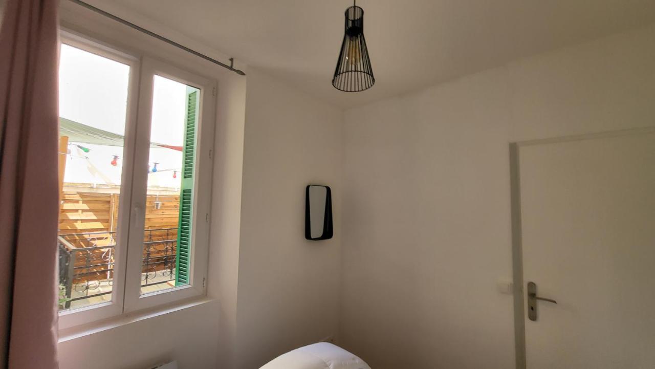 Escapade A Lourdes Dans Beau T2 Avec Terrasse - Proche Gare Et Centre Ville 외부 사진