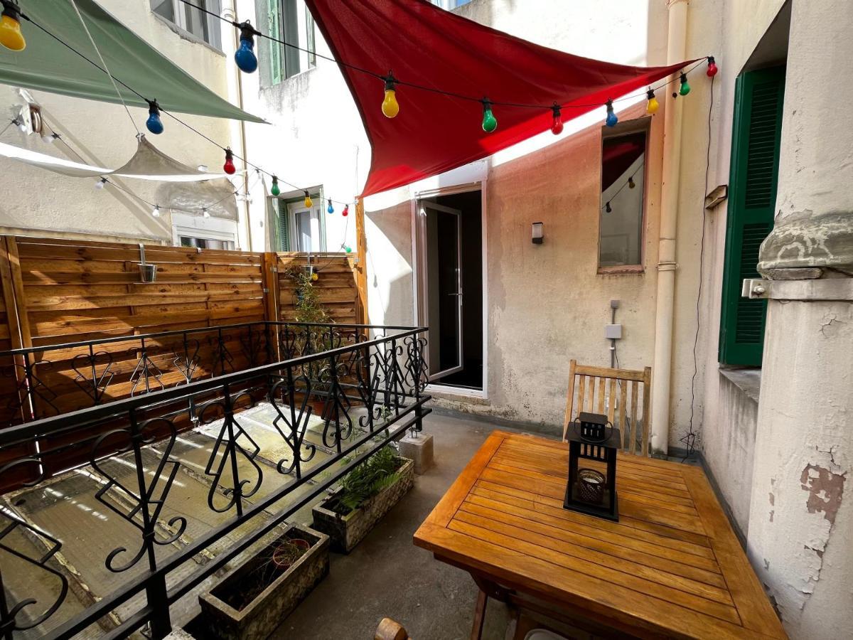 Escapade A Lourdes Dans Beau T2 Avec Terrasse - Proche Gare Et Centre Ville 외부 사진
