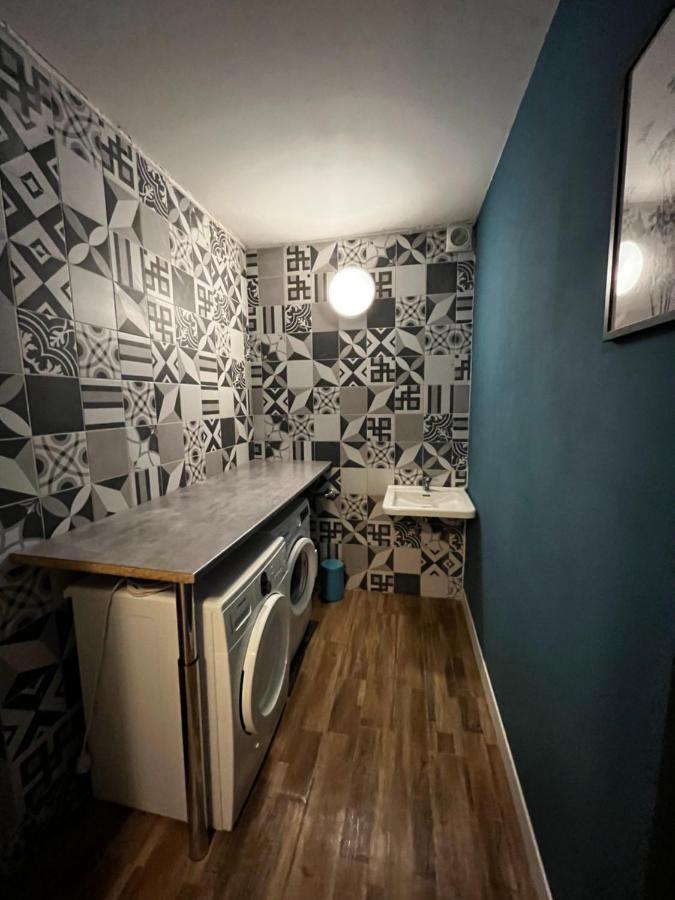 Escapade A Lourdes Dans Beau T2 Avec Terrasse - Proche Gare Et Centre Ville 외부 사진